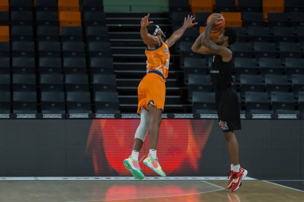 这位巴黎圣 这位巴黎圣